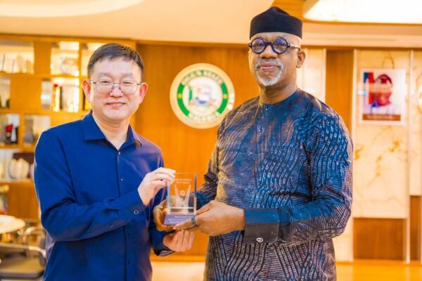 Chinese Firm to Build Power Plant, Industrial Park in Ogun